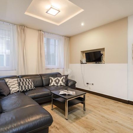 Dolly'S Duplex Home ブダペスト エクステリア 写真