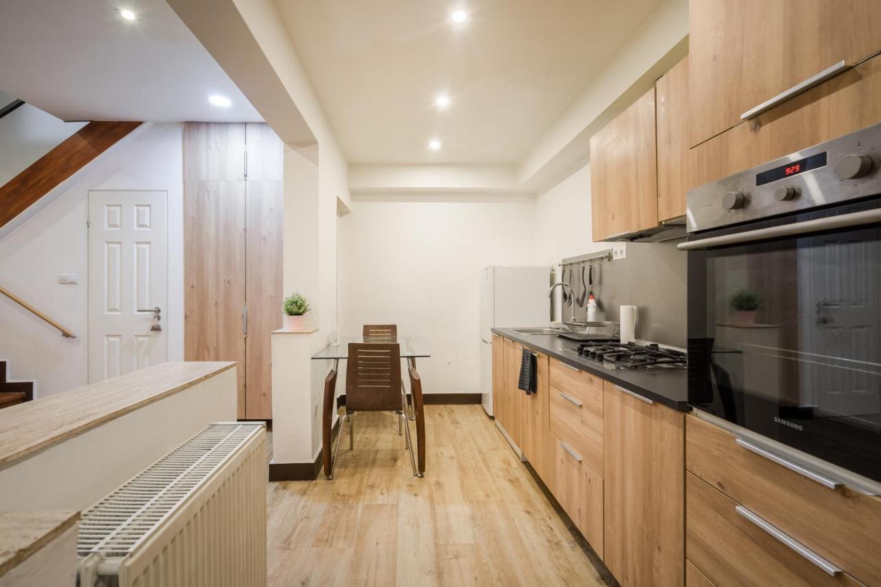 Dolly'S Duplex Home ブダペスト エクステリア 写真